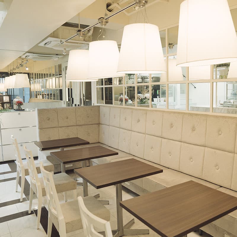 HarborS 表参道のカフェラウンジ